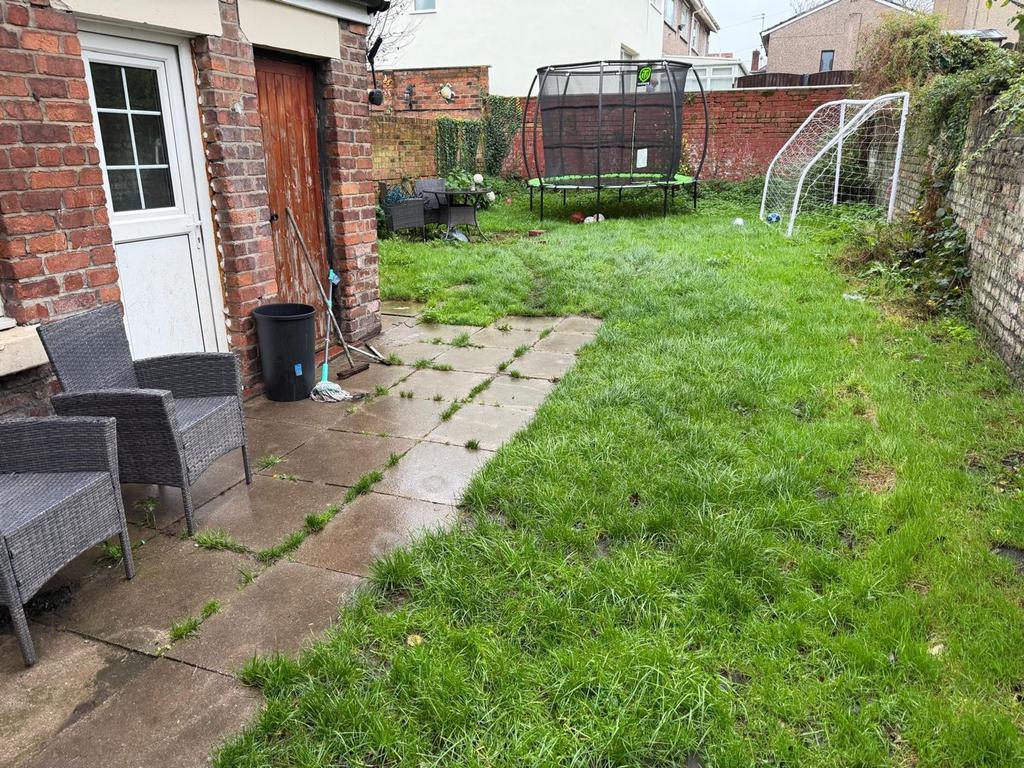 Photo 16