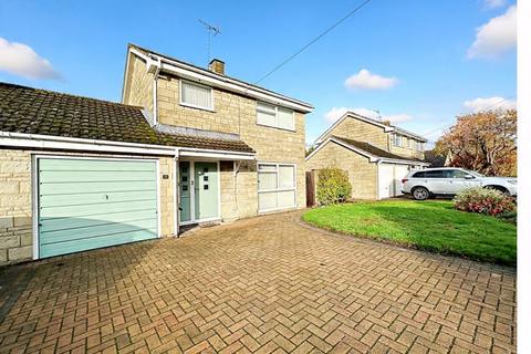 3 bedroom link detached house for sale, Saint Giles Road, Bredon