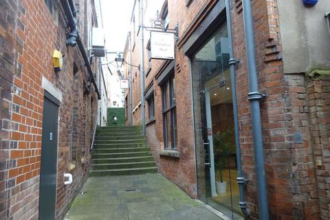 Retail property (high street) to rent, 2 Token House Yard Nottingham NG1 2HG