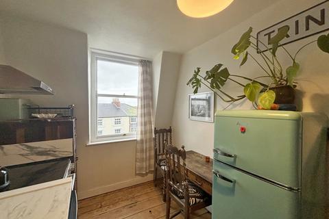 1 bedroom apartment to rent, Flat 4 ,  21 North Marine Road, Scarborough