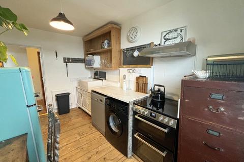 1 bedroom apartment to rent, Flat 4 ,  21 North Marine Road, Scarborough