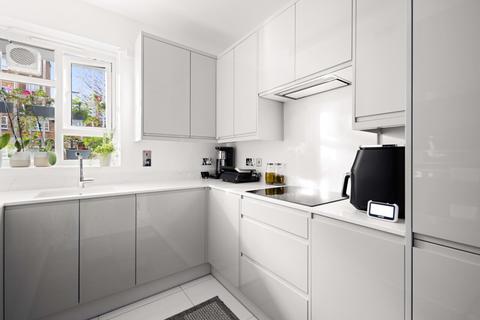 2 bedroom flat for sale, Kinder House, Cranston Estate, London, N1