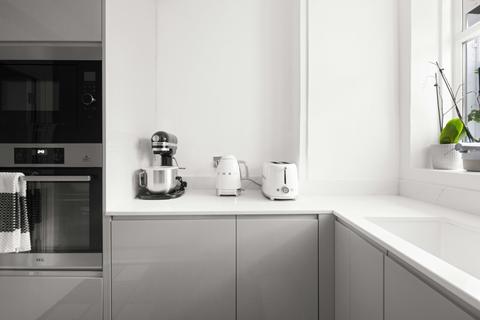 2 bedroom flat for sale, Kinder House, Cranston Estate, London, N1