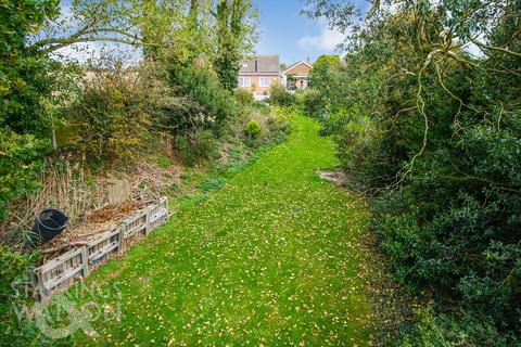 3 bedroom semi-detached bungalow for sale, The Paddock, Hemsby, Great Yarmouth