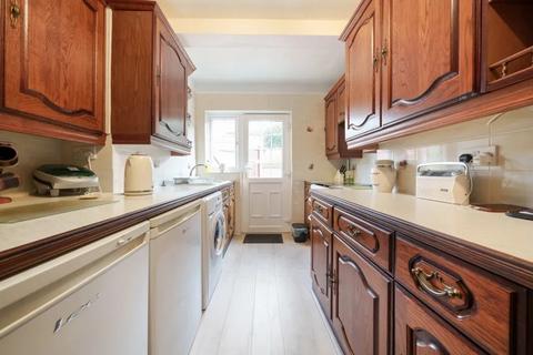 3 bedroom semi-detached house to rent, The Heights, Northolt, Greater London, UB5