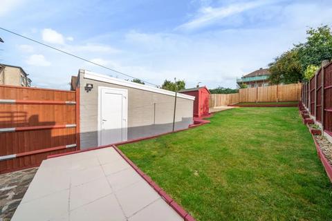 3 bedroom semi-detached house to rent, The Heights, Northolt, Greater London, UB5
