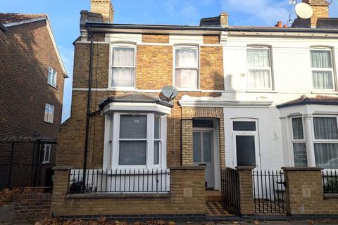 3 bedroom end of terrace house for sale, 5 Howden Street, Peckham Rye, SE15 4LB