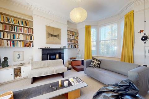 4 bedroom semi-detached house for sale, 9 Earlham Grove, Wood Green, N22 5HJ