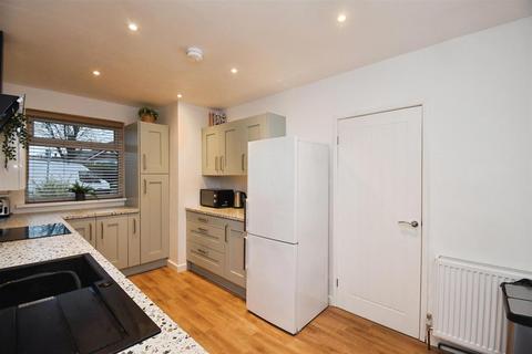2 bedroom semi-detached bungalow for sale, Four Acre Close, Kirk Ella
