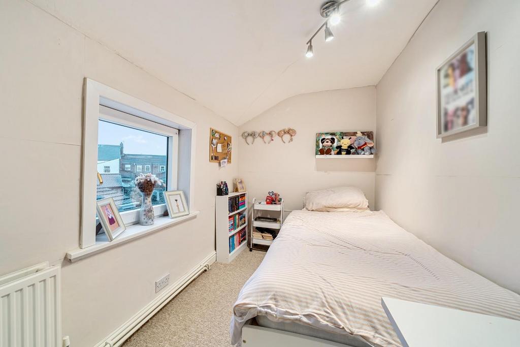 BEDROOM THREE.jpg