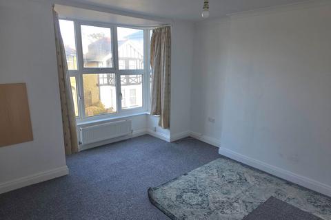1 bedroom flat to rent, Star Street, Ryde PO33