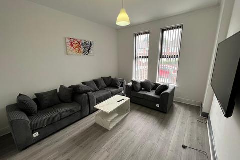 4 bedroom terraced house to rent, Mauldeth Road, Manchester M14