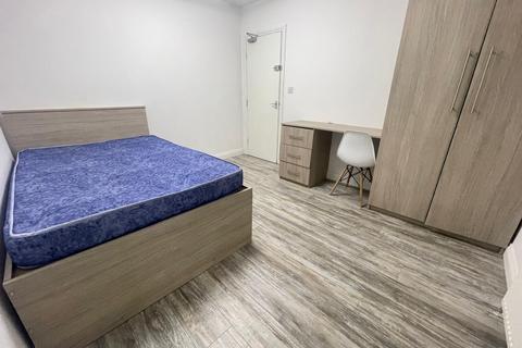 4 bedroom terraced house to rent, Mauldeth Road, Manchester M14