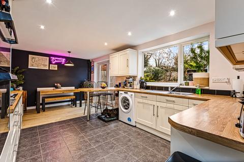 3 bedroom semi-detached house for sale, Fleckney LE8