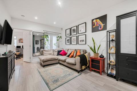 2 bedroom end of terrace house for sale, Brigstock Road, Thornton Heath CR7