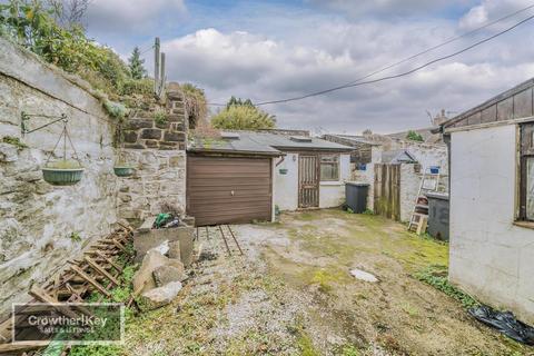 3 bedroom house for sale, Cowlow Lane, Dove Holes