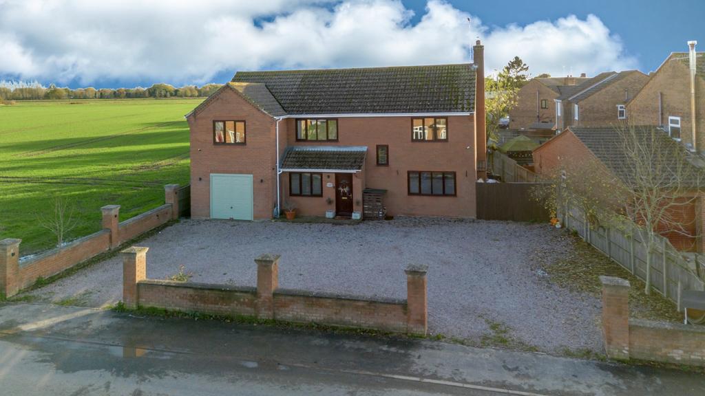 Ewe Move Spalding - Pinchbeck - Front of House