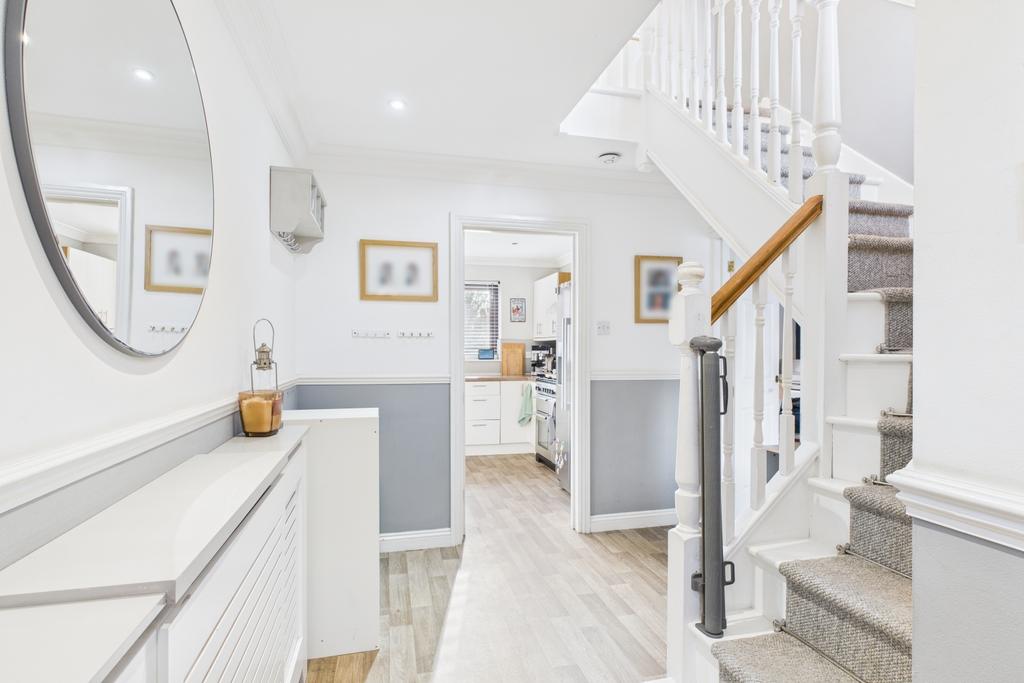 Ewe Move Spalding - Pinchbeck - Entrance Hall