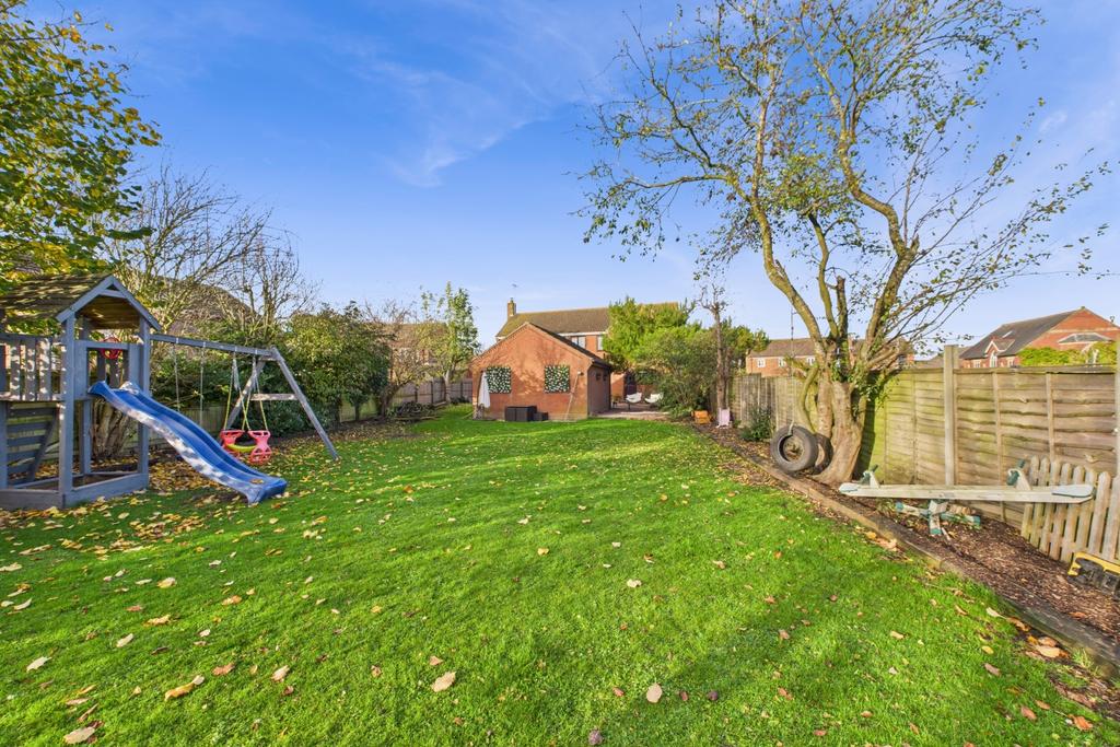 Ewe Move Spalding - Pinchbeck - Garden
