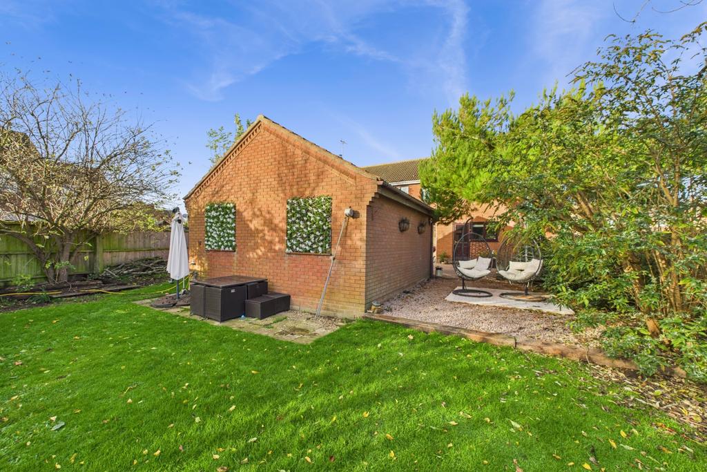 Ewe Move Spalding - Pinchbeck - Garden