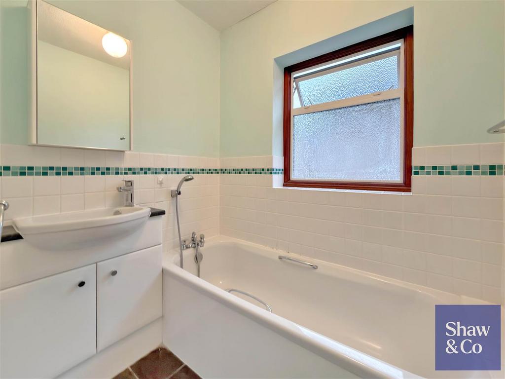Bathroom.jpeg