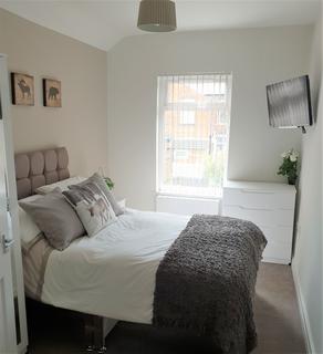 1 bedroom in a house share to rent, Room 5, Lawton Street, Crewe, CW2