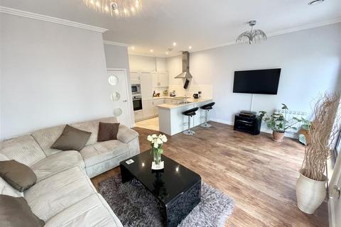 2 bedroom apartment for sale, Immaculate Waterfront Apartment Next to Elizabeth Marina