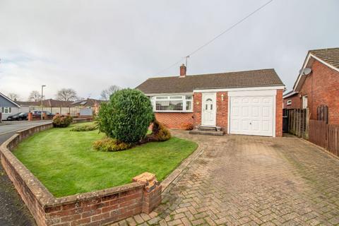 2 bedroom detached bungalow for sale, Larchfield Way, Horndean, PO8 9HE