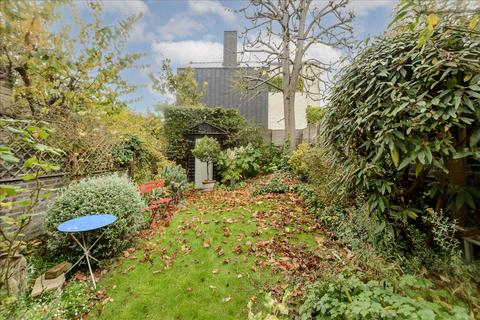 undefined, Ravenscourt Road, Hammersmith W6