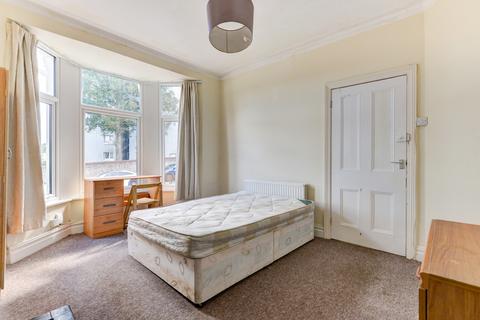 5 bedroom house to rent, Upper Hollingdean Road, Brighton BN1