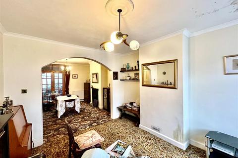 3 bedroom end of terrace house for sale, Clifford Road, Hounslow TW4