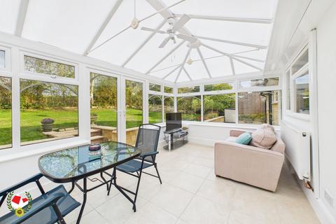 undefined, Teddington, Tewkesbury, GL20