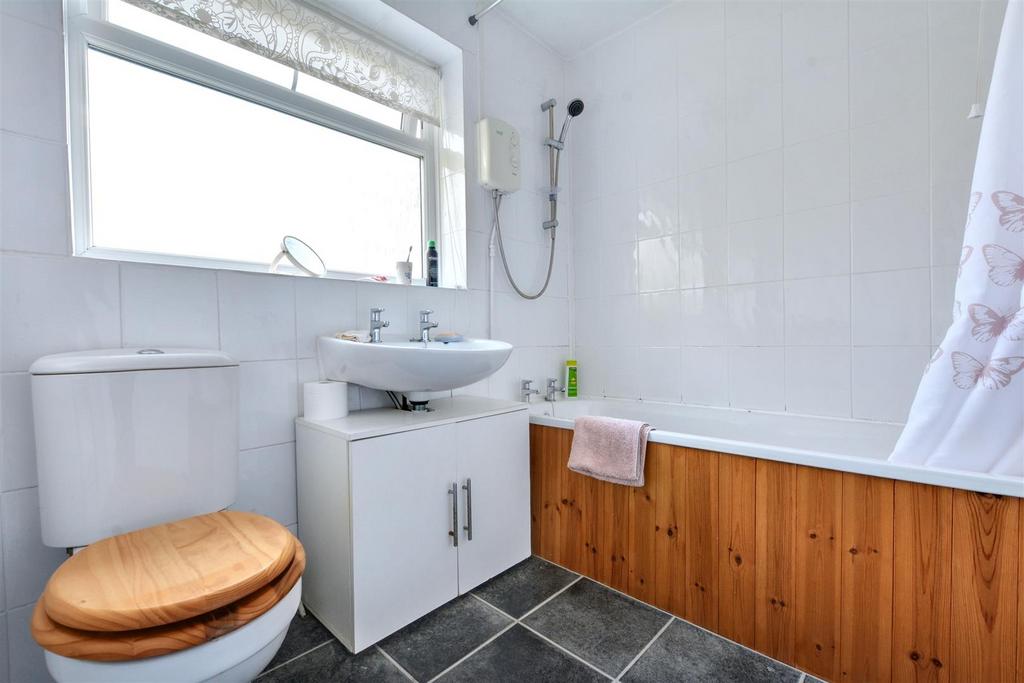 Bathroom.jpeg