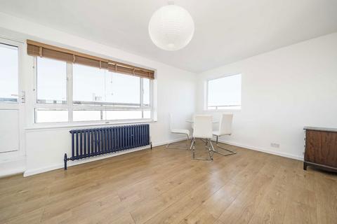 1 bedroom flat to rent, Churchill Gardens, London SW1V