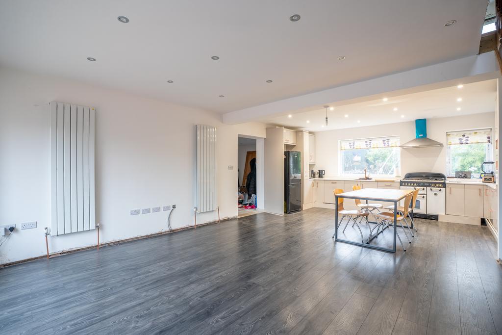 46stuttonroad1