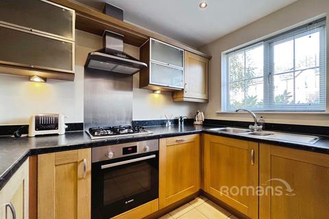 3 bedroom end of terrace house for sale, Silver Birch Way, Farnborough, Hampshire