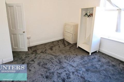 undefined, Woodhall Terrace, Bradford, West Yorkshire, BD3