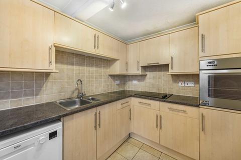 2 bedroom flat to rent, Church Road, Richmond TW10