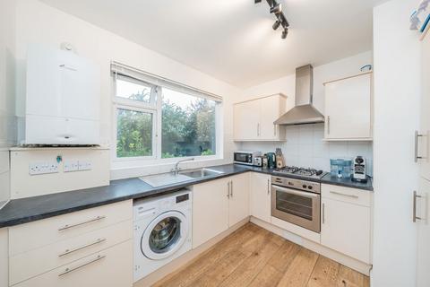 undefined, Richmond Road, Twickenham TW1