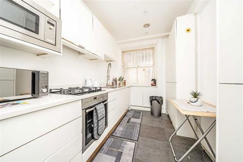 3 bedroom flat to rent, Cabbell Street, London NW1