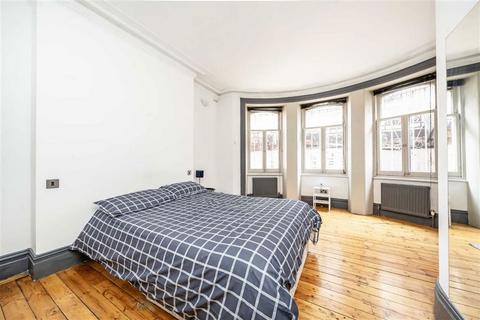 3 bedroom flat to rent, Cabbell Street, London NW1