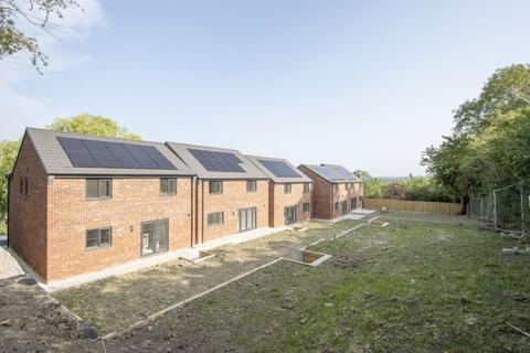 4 bedroom detached house to rent, Dunholme Way, Doe Lea, S44