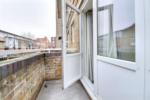 undefined, Brodlove Lane, LONDON