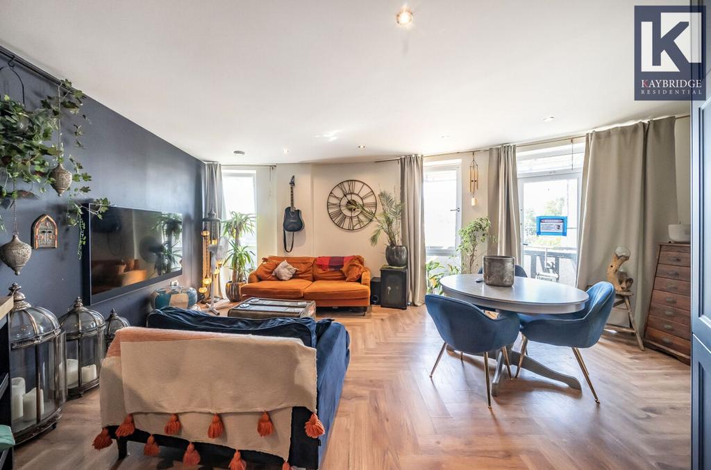 Saxon House, London Road, SM6 7 AN