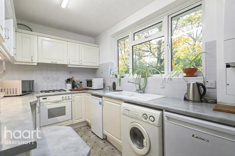 undefined, Beacon Hill Court, Hindhead