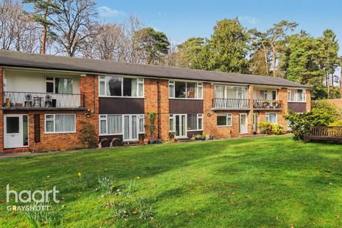 2 bedroom maisonette for sale, Beacon Hill Court, Hindhead