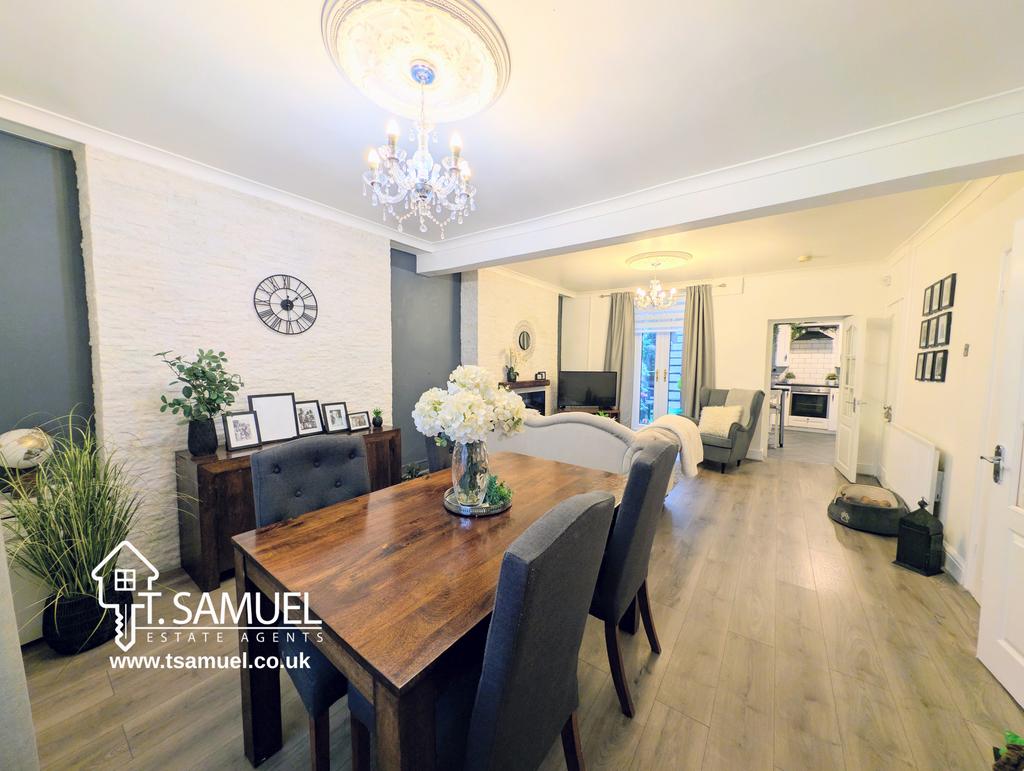 Lounge/Diner