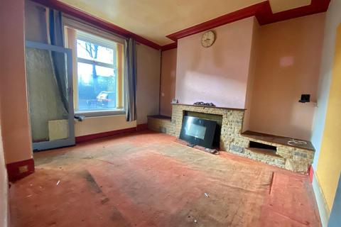 2 bedroom end of terrace house for sale, Blackwood Grove, Halifax