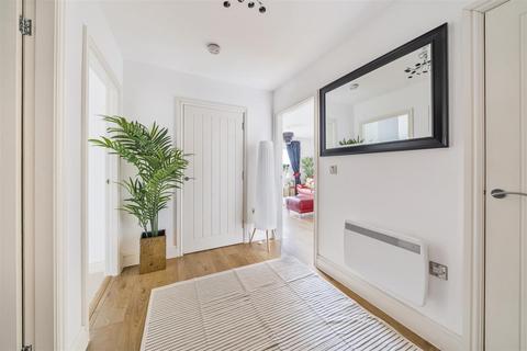2 bedroom flat for sale, Bwlchygwynt, Llanelli