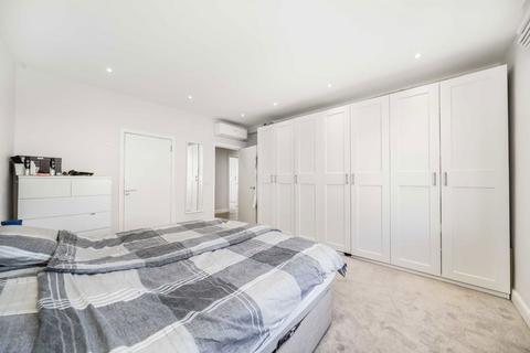 undefined, Golders Green Road, London NW11